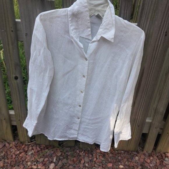 Linen Shirt Vintage White Button Down Blouse Irish Linen Embroidered Accent - Picture 5 of 16